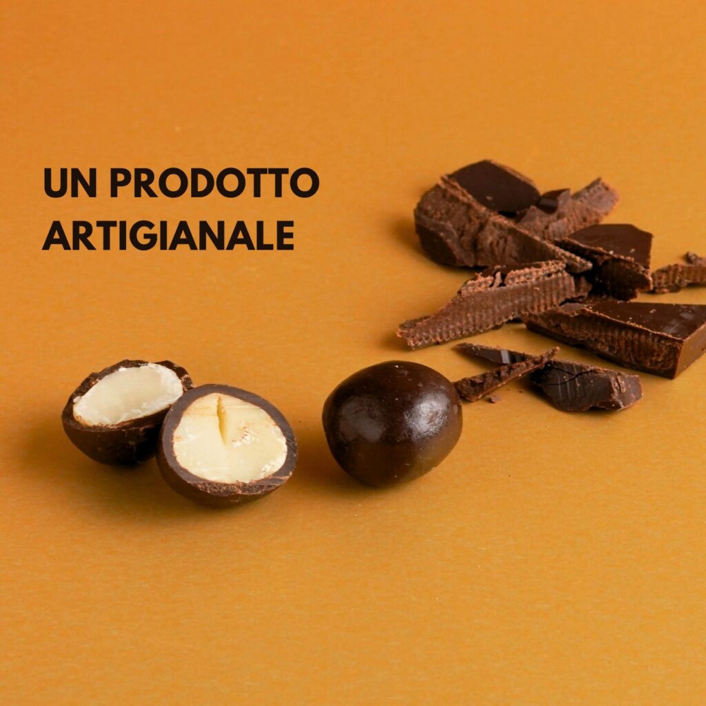 noci di macadamia ricoperte di cioccolato fondente