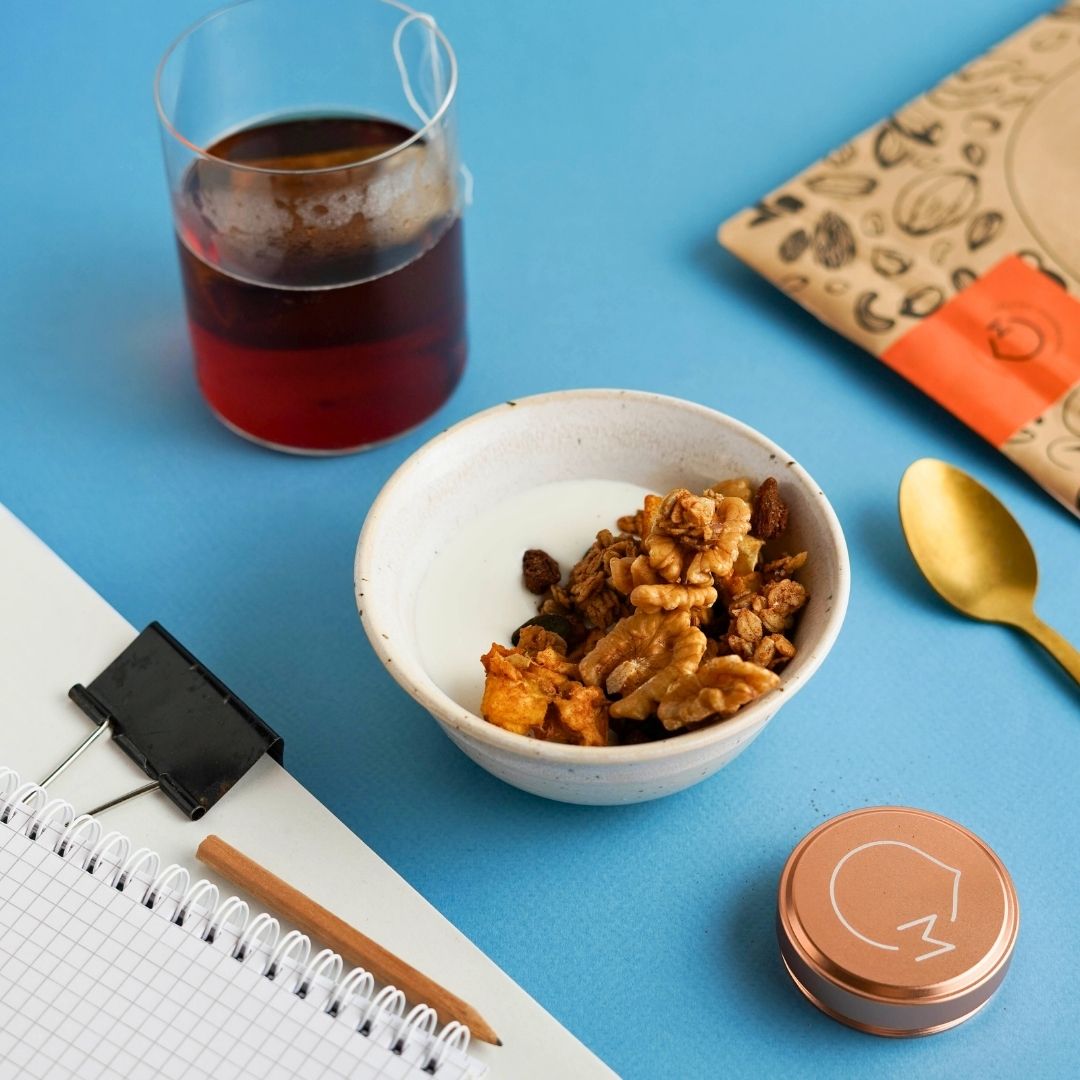 APPLE CINNAMON GRANOLA makadamia