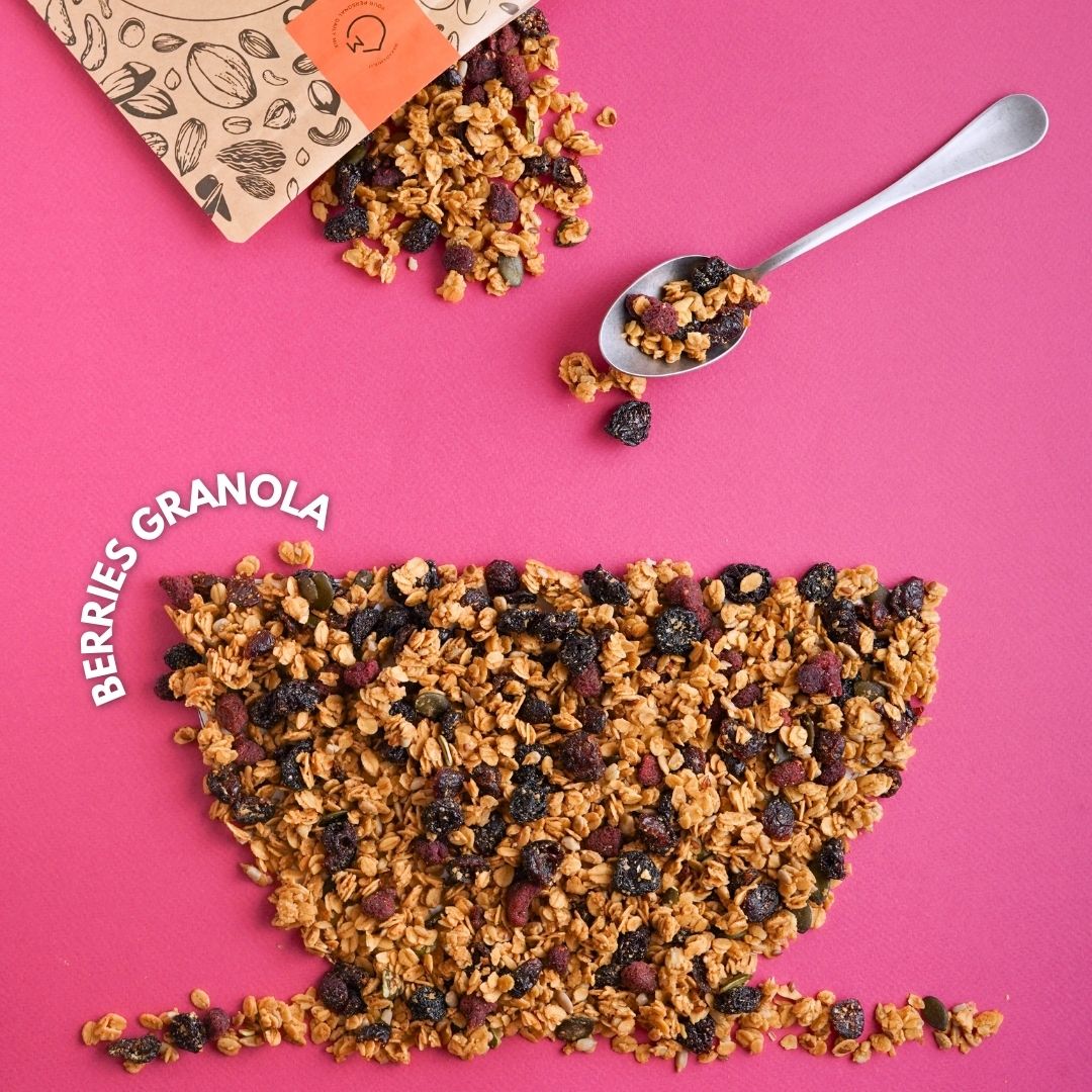 BERRIES GRANOLA makadamia