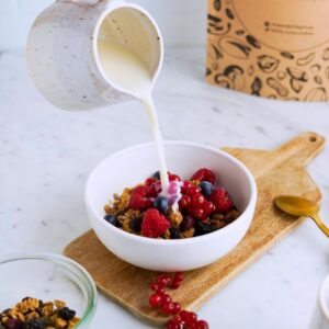 BERRIES GRANOLA makadamia