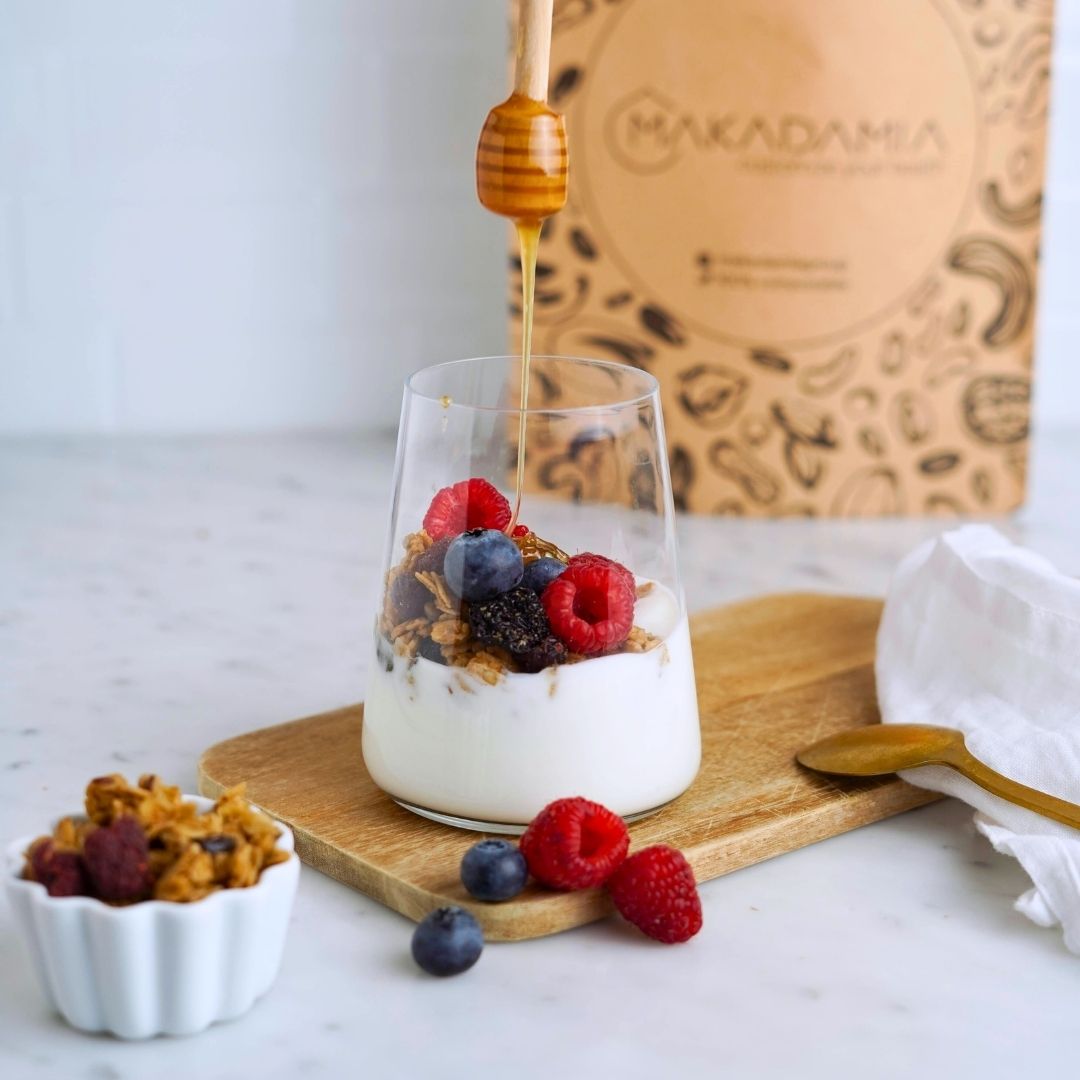 BERRIES GRANOLA makadamia