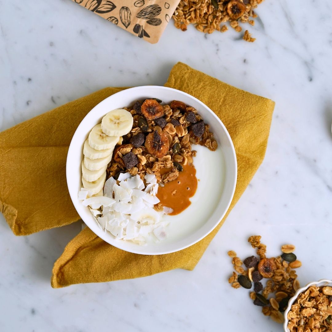 CHOCO BANANA GRANOLA makadamia