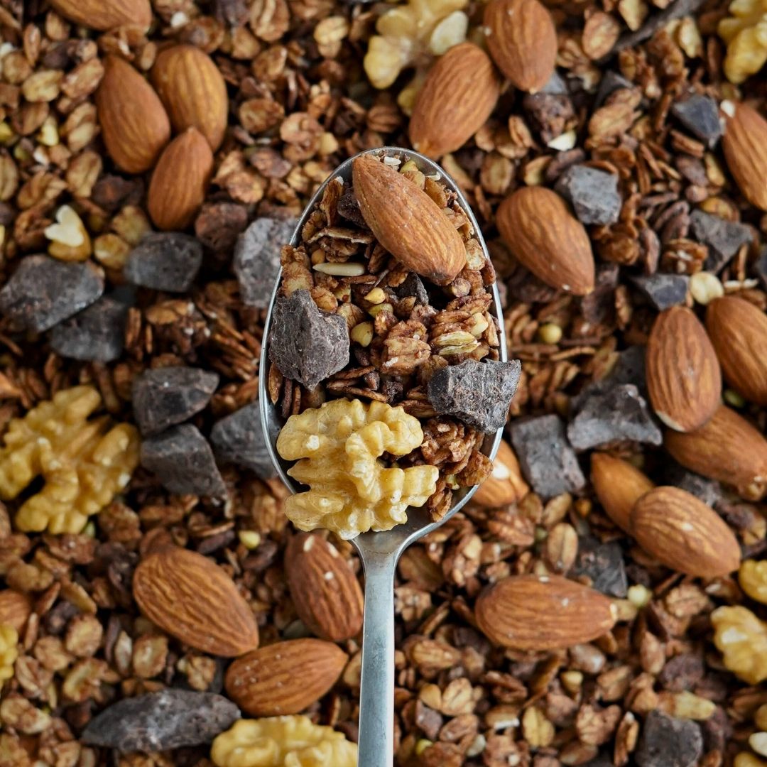 DARK CHOCO GRANOLA makadamia