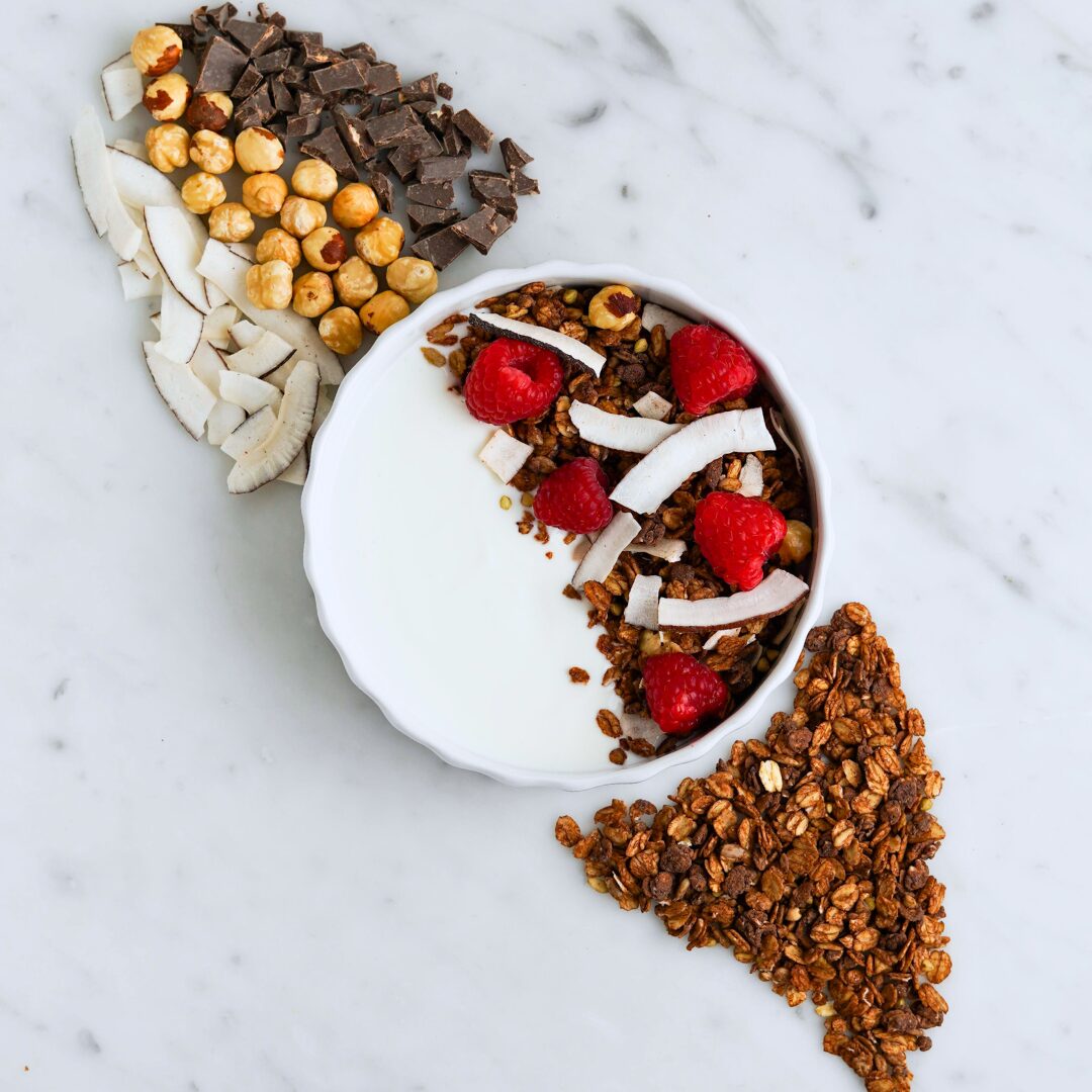 DARK COCONUT GRANOLA makadamia