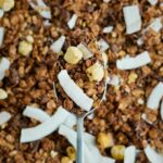 DARK COCONUT GRANOLA makadamia