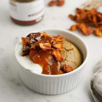 Baked Oats pesca e noci pecan