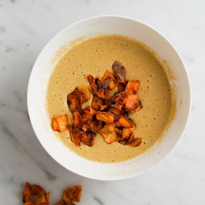 Baked Oats pesca e noci pecan